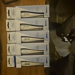 5 digital thermometer medline lot